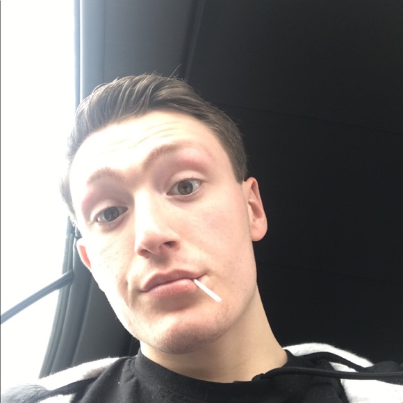 Meet your Posher, Austin - Picture 1 of 1